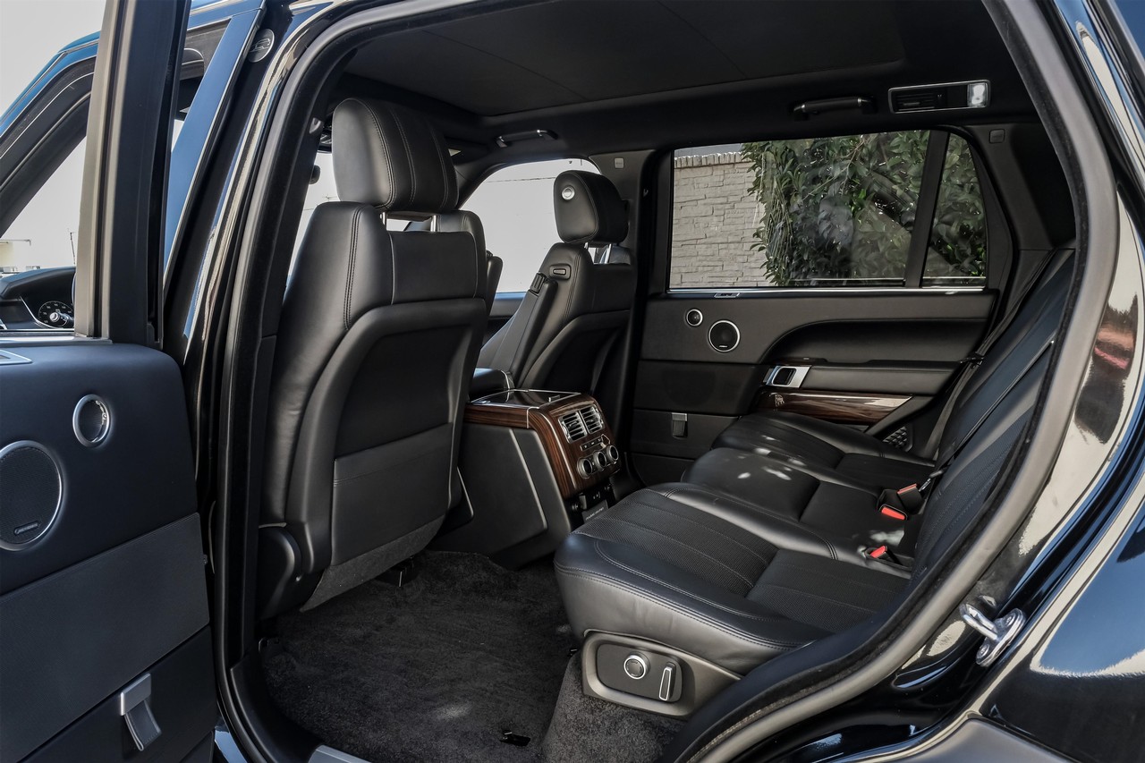 Land Rover Range Rover Vehicle Main Gallery Image 46