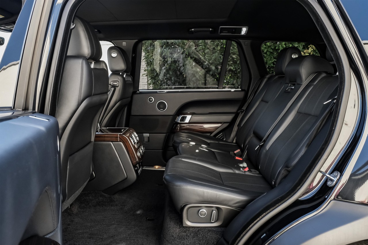 Land Rover Range Rover Vehicle Main Gallery Image 47