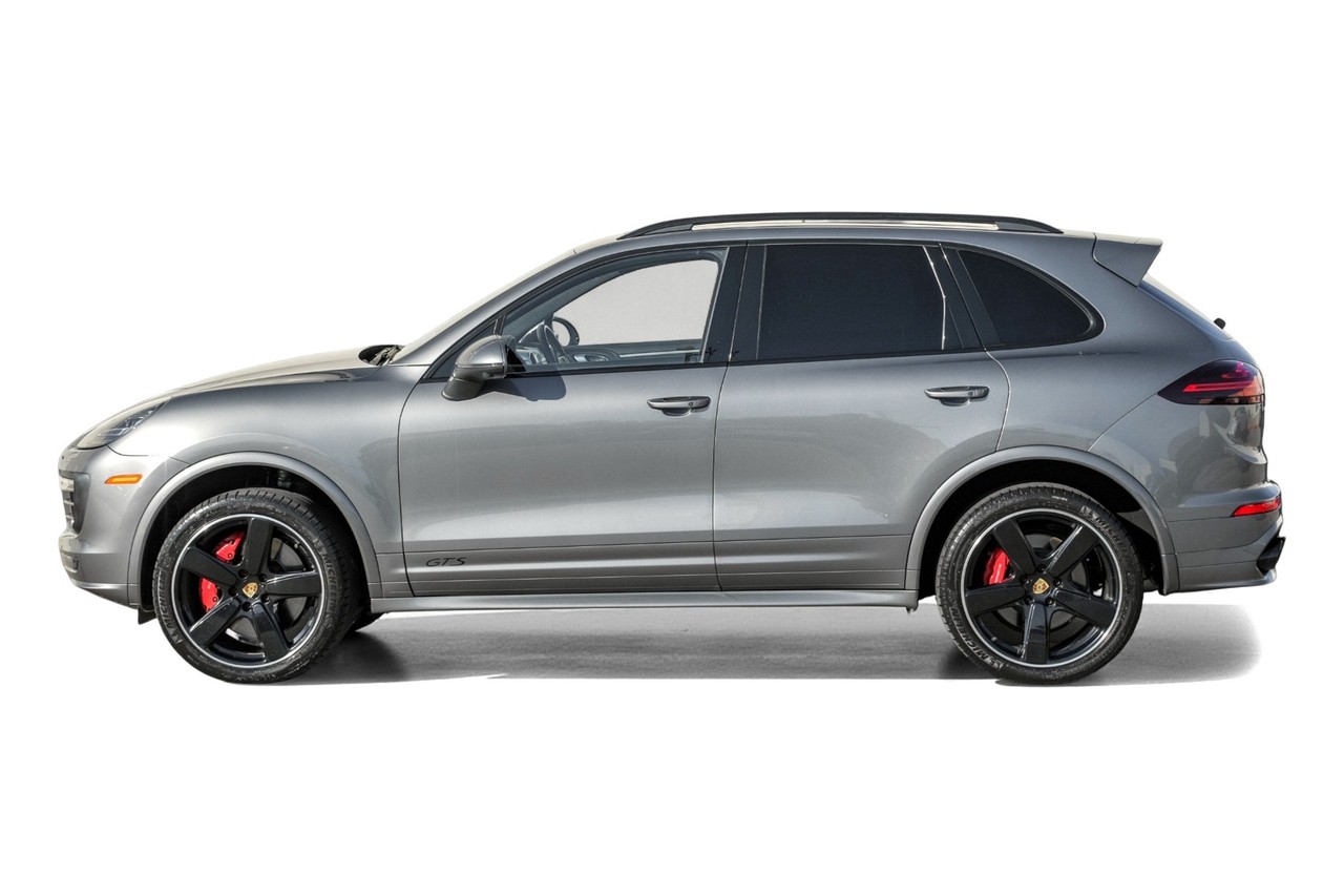 Porsche Cayenne Vehicle Main Gallery Image 12