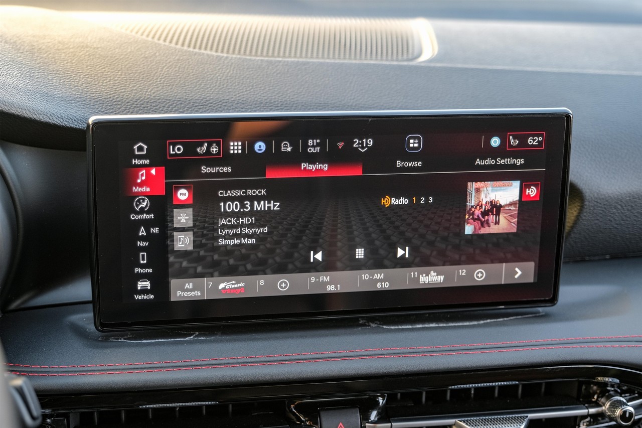 Dodge Hornet Vehicle Main Gallery Image 25