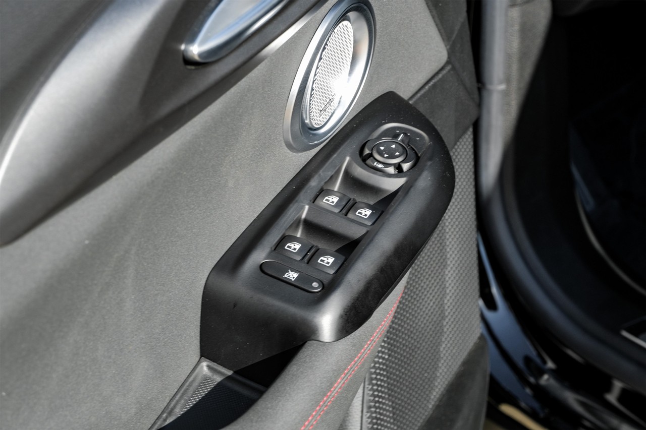 Dodge Hornet Vehicle Main Gallery Image 45