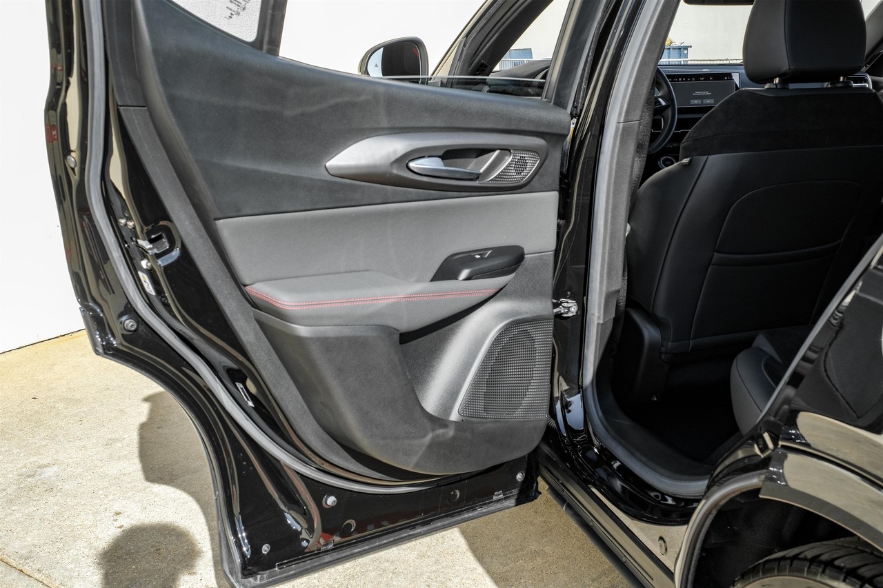 Dodge Hornet Vehicle Main Gallery Image 47