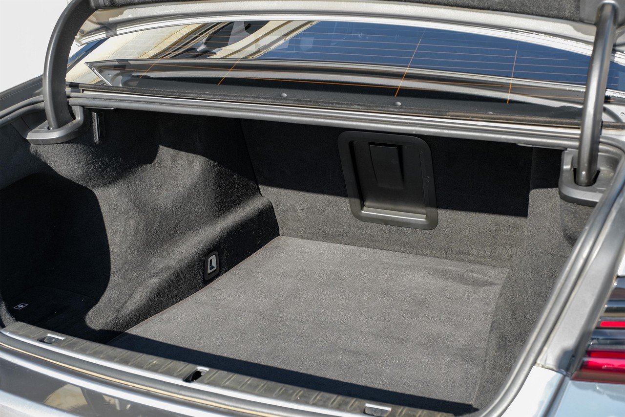 BMW 7 Series Vehicle Main Gallery Image 47