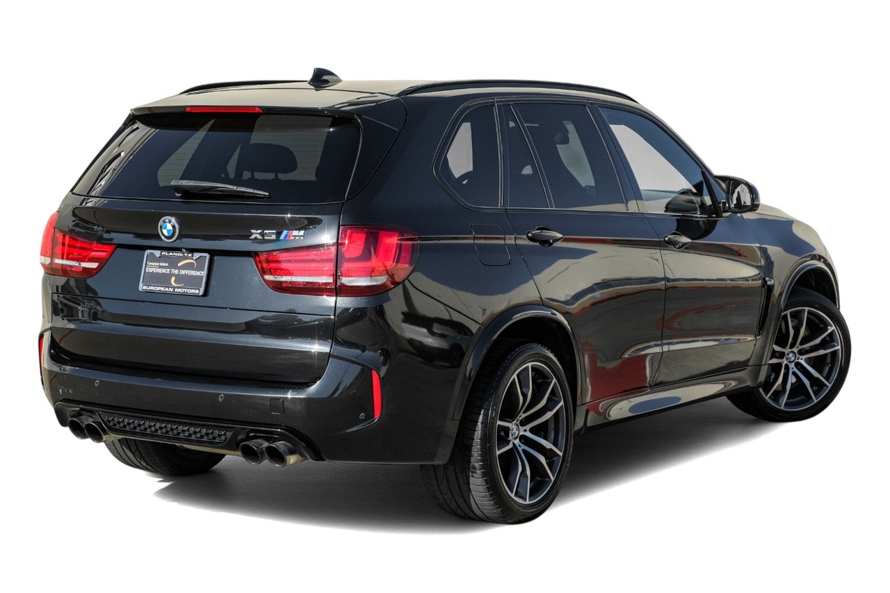 BMW X5 M Vehicle Main Gallery Image 09
