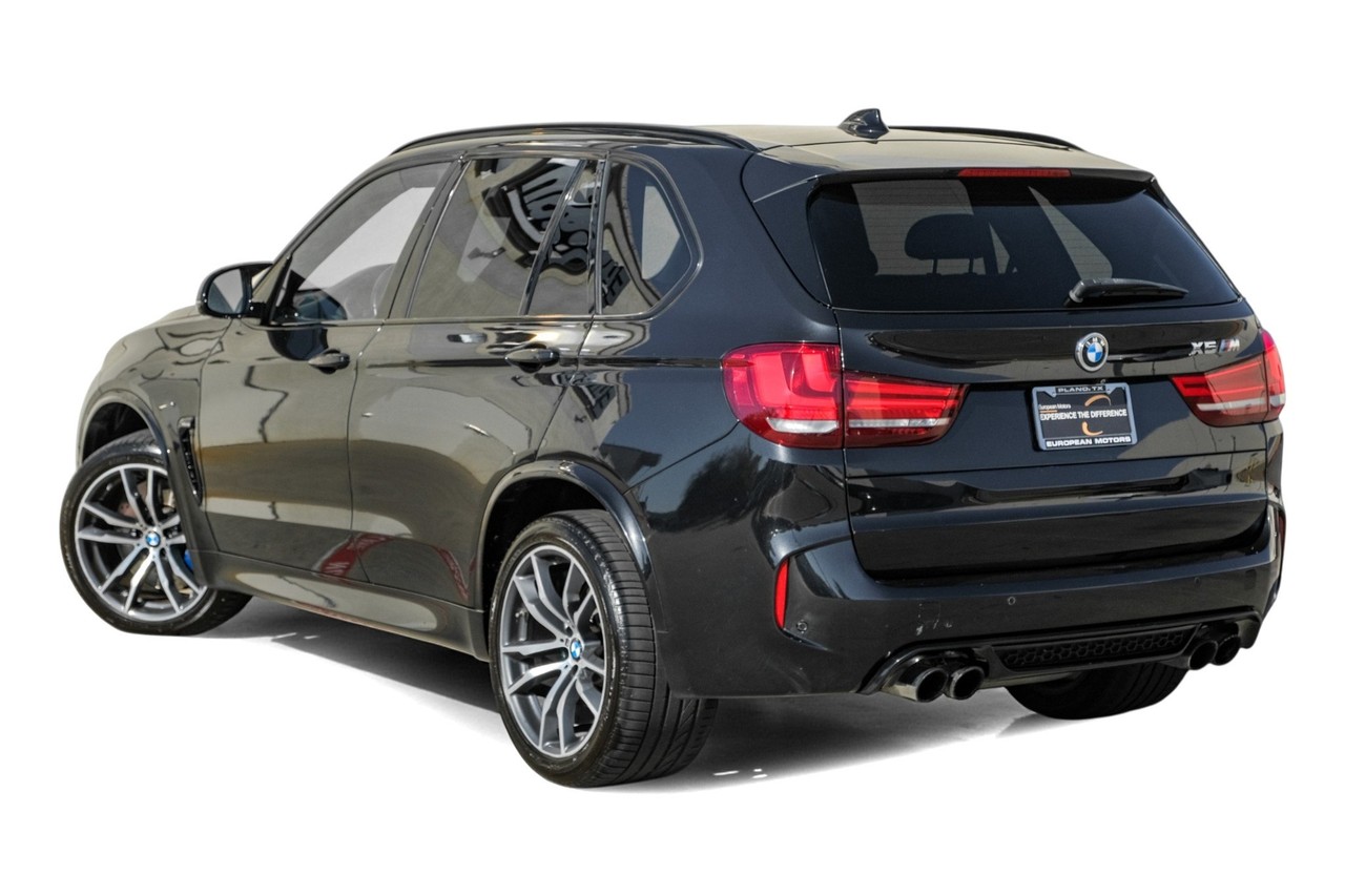 BMW X5 M Vehicle Main Gallery Image 11