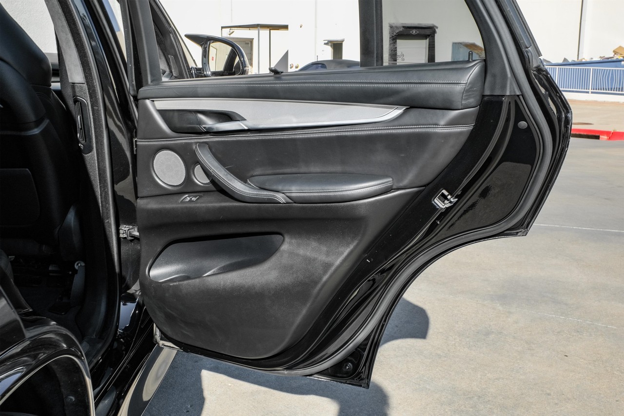 BMW X5 M Vehicle Main Gallery Image 44