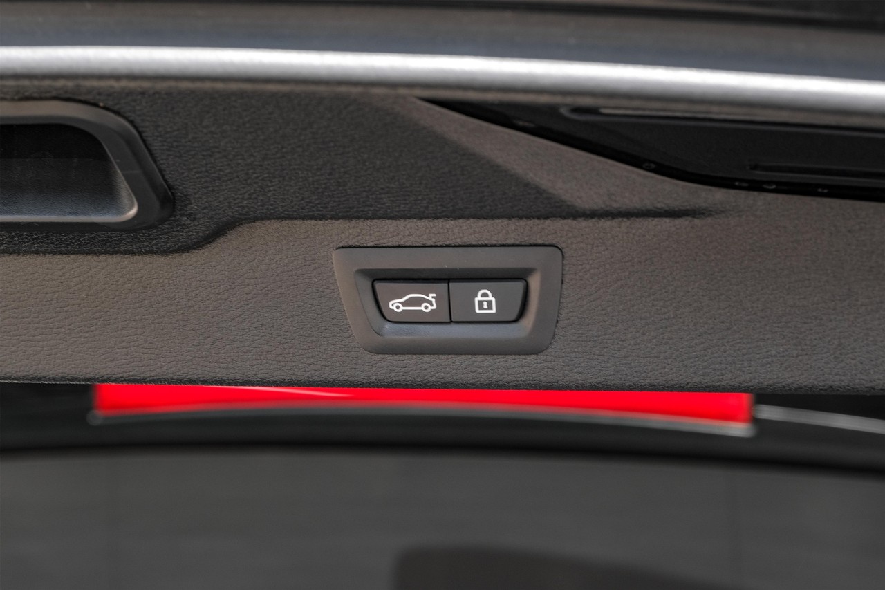 BMW X5 M Vehicle Main Gallery Image 49