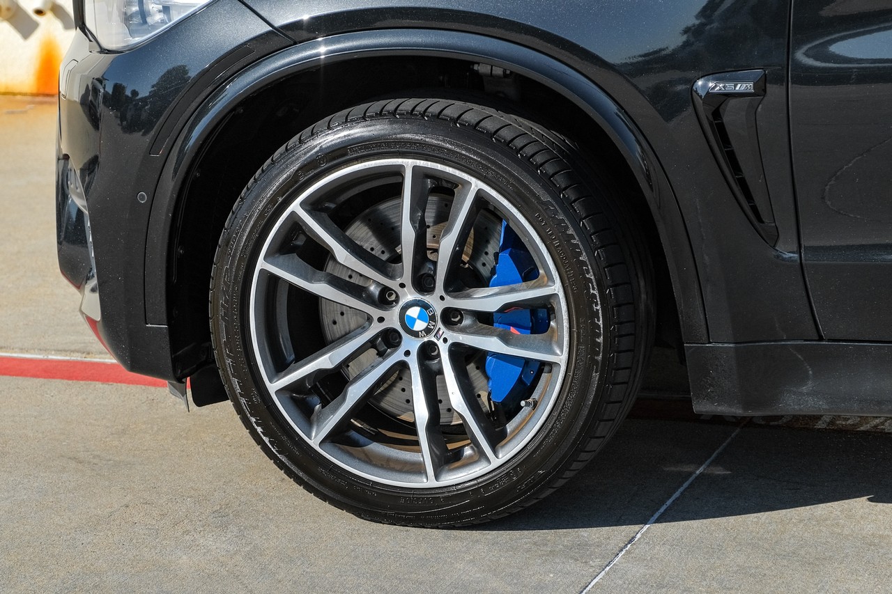 BMW X5 M Vehicle Main Gallery Image 52