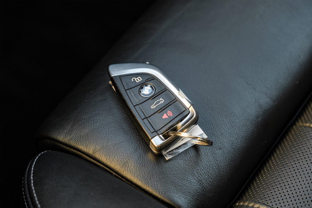 BMW X5 M Vehicle Main Gallery Image 54