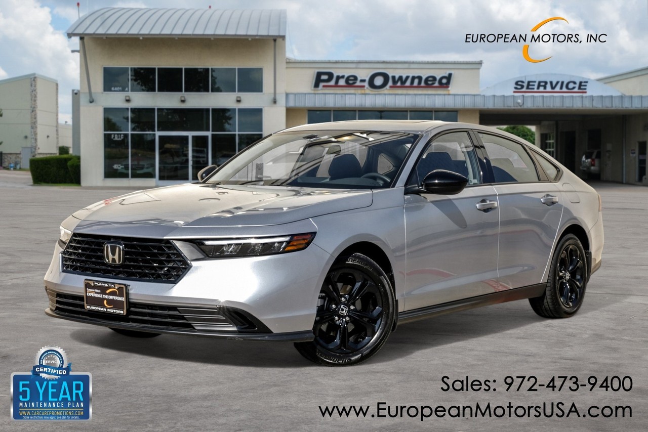 Honda Accord Sedan Vehicle Main Gallery Image 01