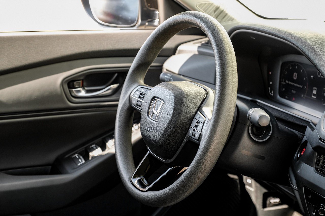 Honda Accord Sedan Vehicle Main Gallery Image 14