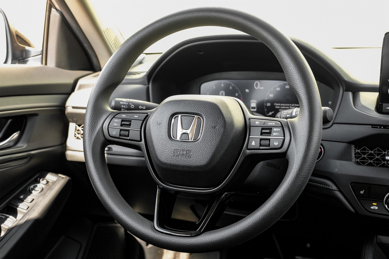 Honda Accord Sedan Vehicle Main Gallery Image 17