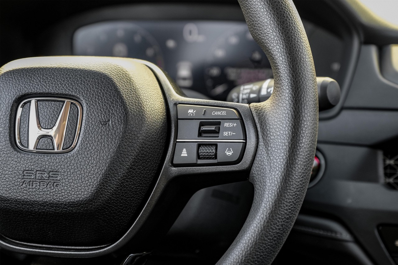 Honda Accord Sedan Vehicle Main Gallery Image 19