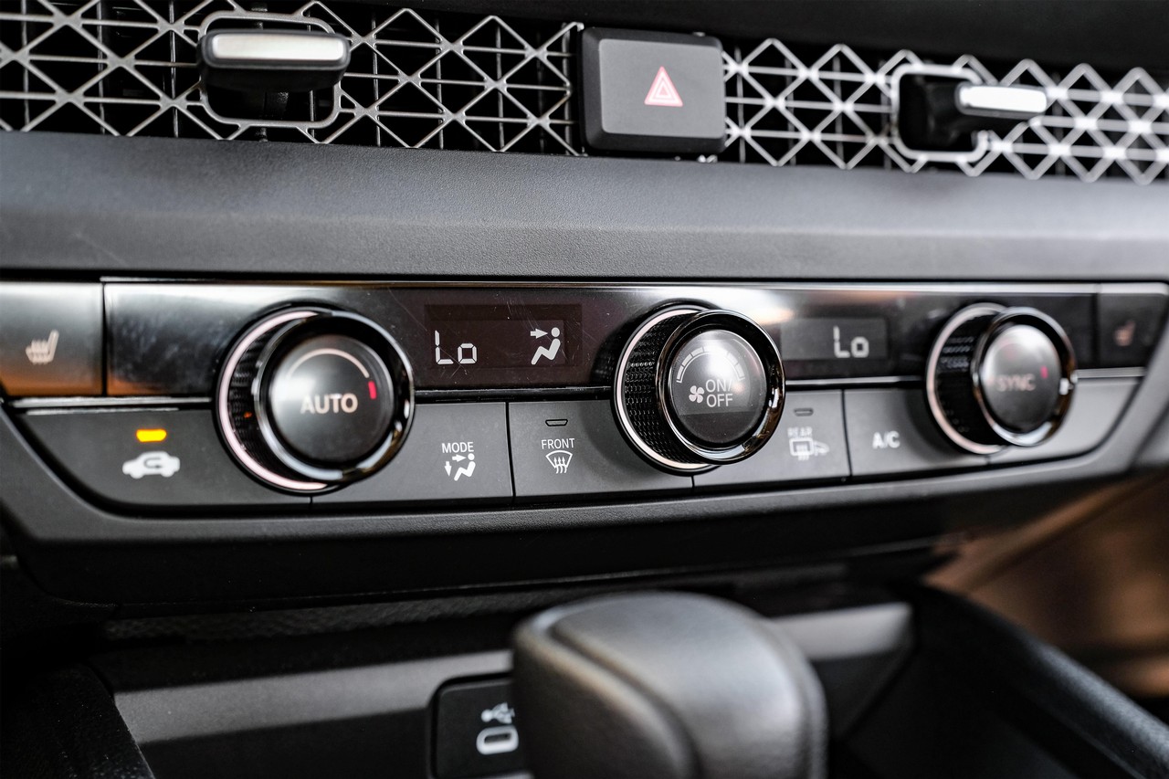 Honda Accord Sedan Vehicle Main Gallery Image 25