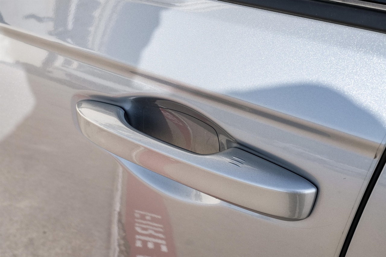 Honda Accord Sedan Vehicle Main Gallery Image 37