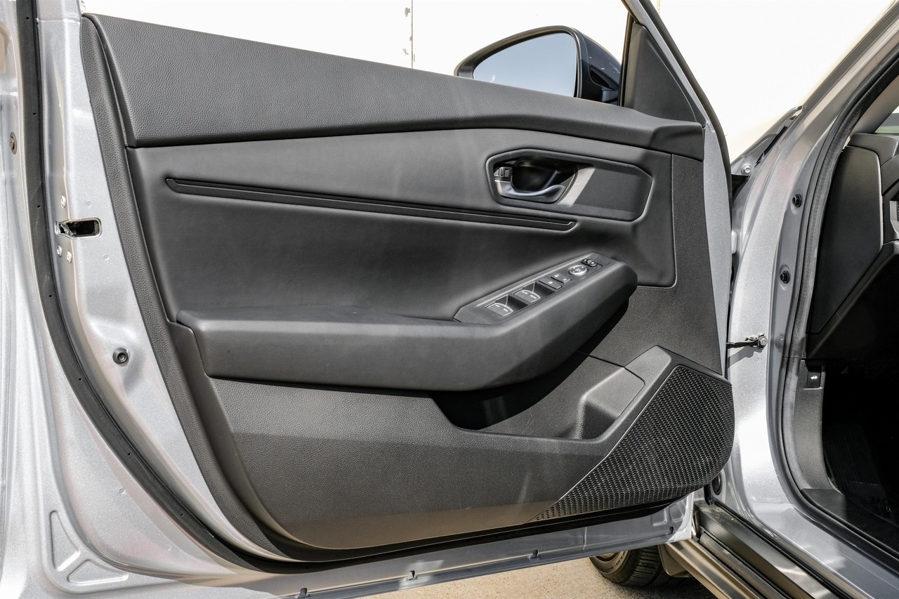 Honda Accord Sedan Vehicle Main Gallery Image 39