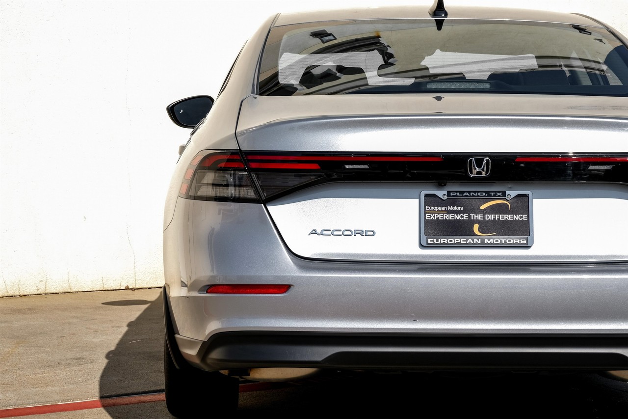 Honda Accord Sedan Vehicle Main Gallery Image 45