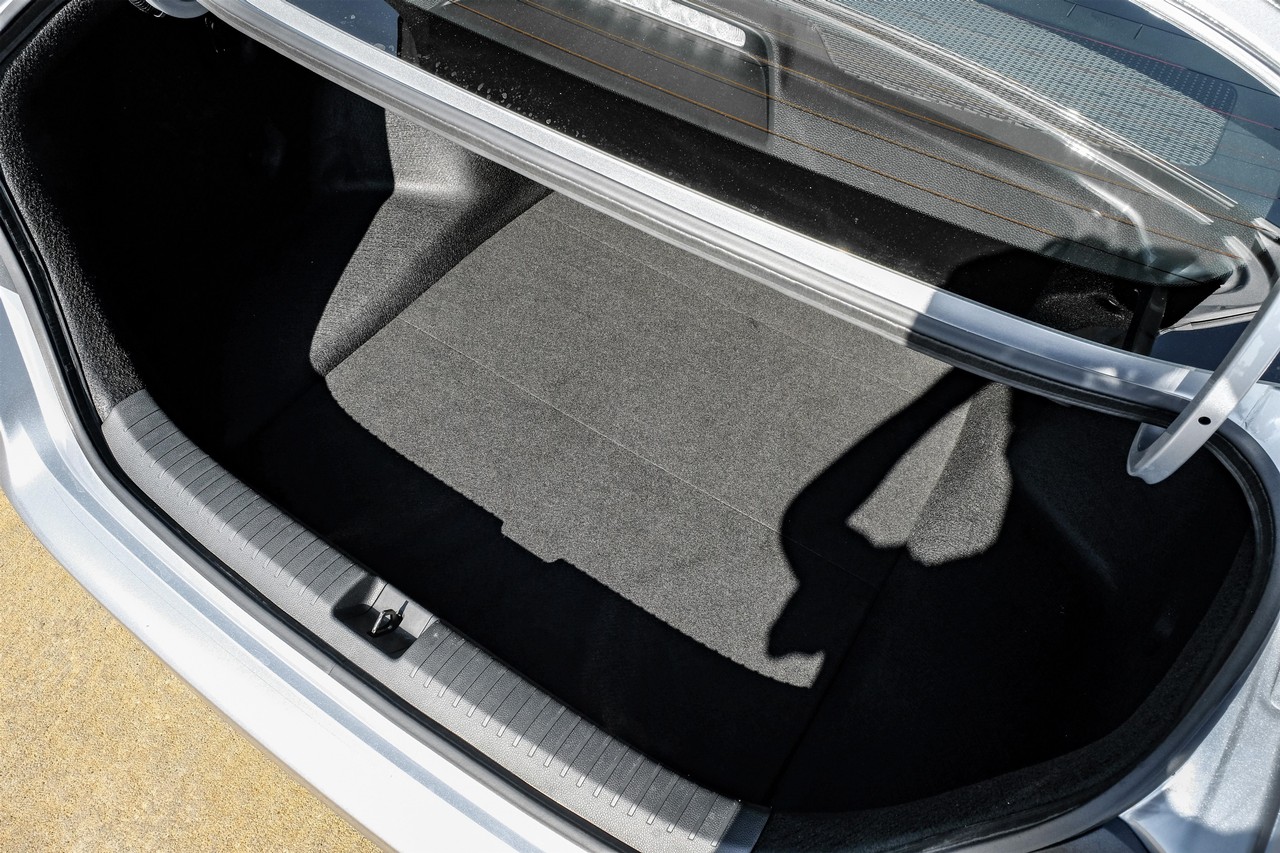 Honda Accord Sedan Vehicle Main Gallery Image 46