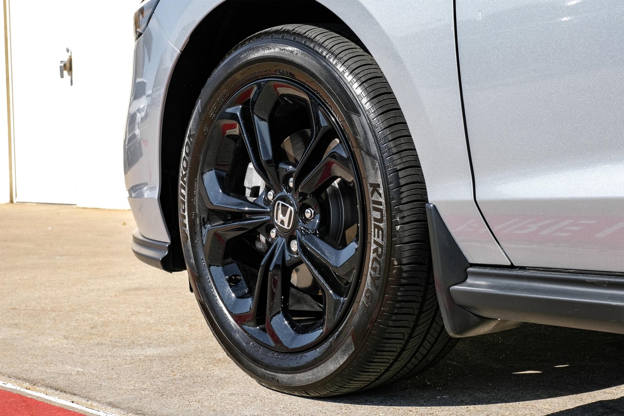 Honda Accord Sedan Vehicle Main Gallery Image 50