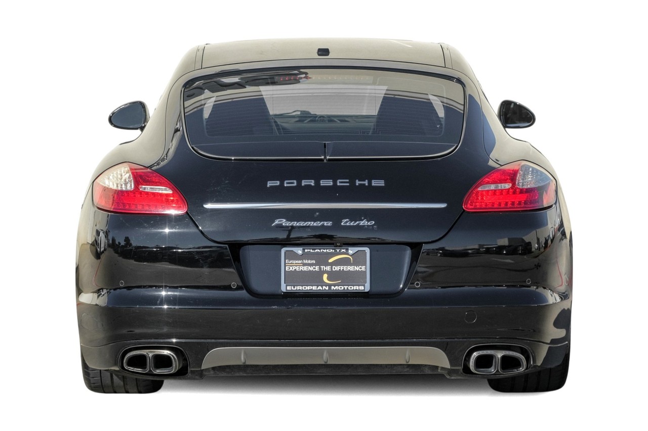 Porsche Panamera Vehicle Main Gallery Image 10