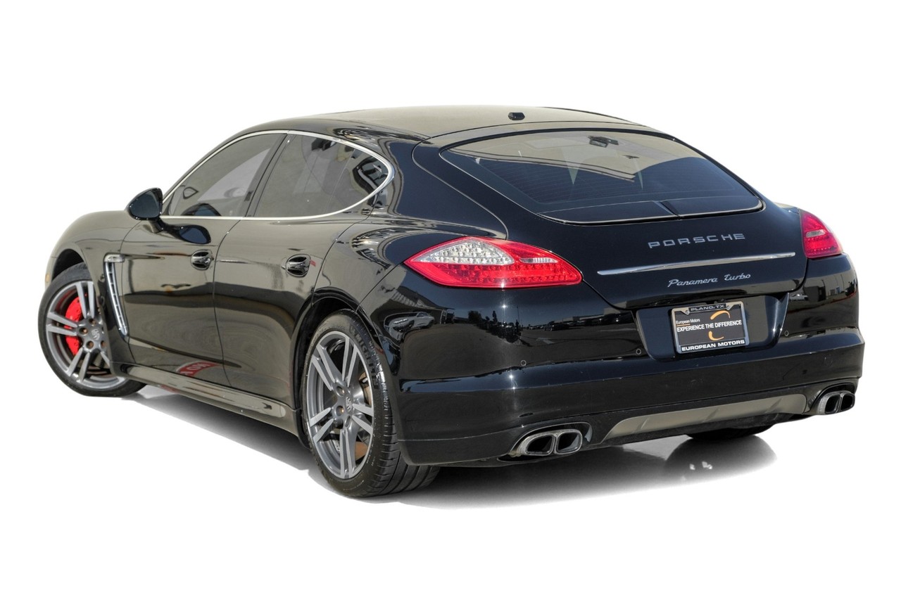 Porsche Panamera Vehicle Main Gallery Image 11