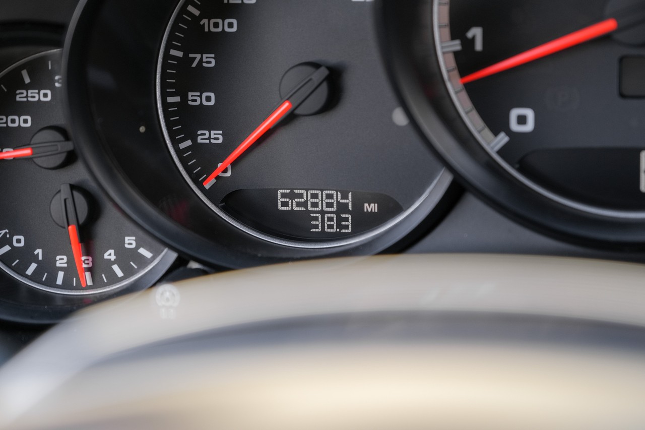 Porsche Panamera Vehicle Main Gallery Image 19