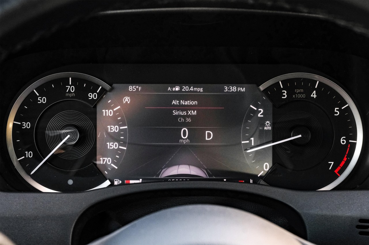 Jaguar XE Vehicle Main Gallery Image 20