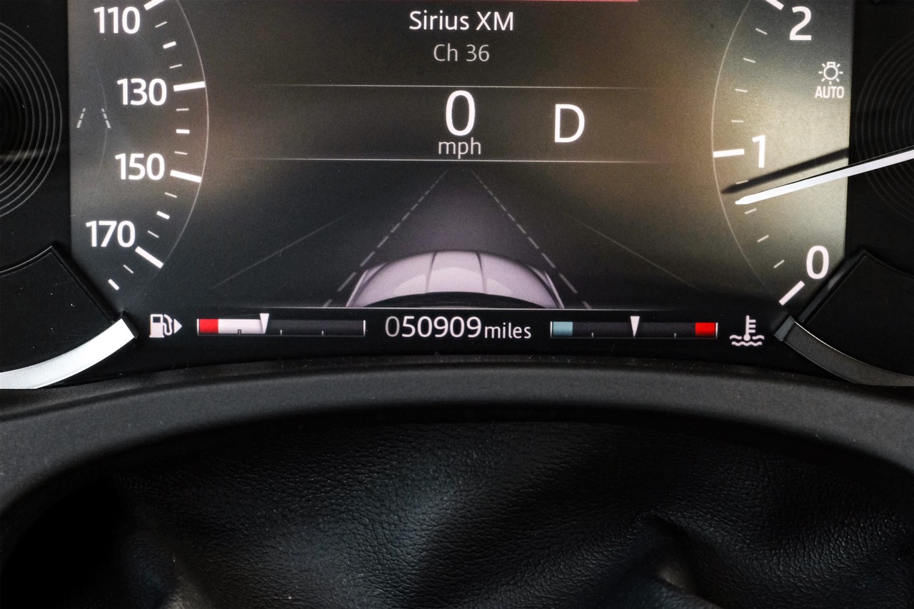 Jaguar XE Vehicle Main Gallery Image 21