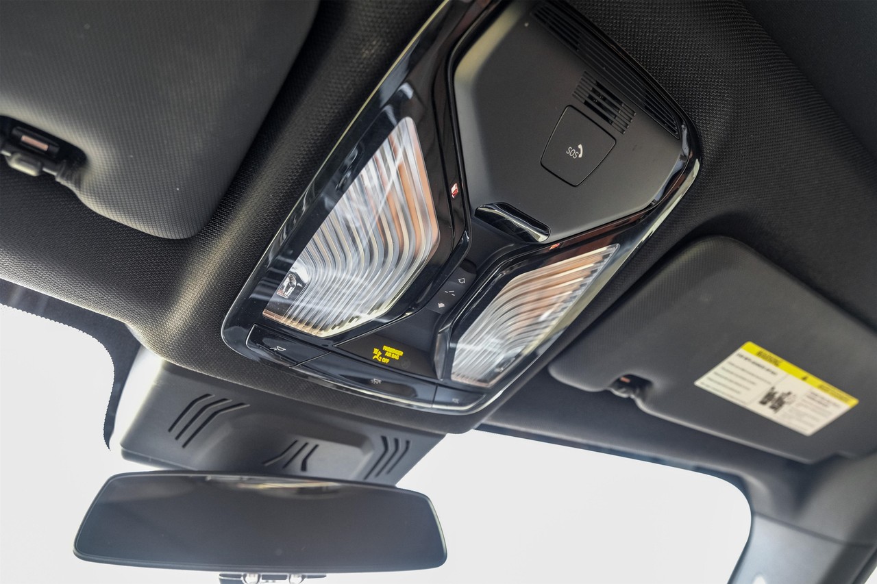 BMW X5 Vehicle Main Gallery Image 29