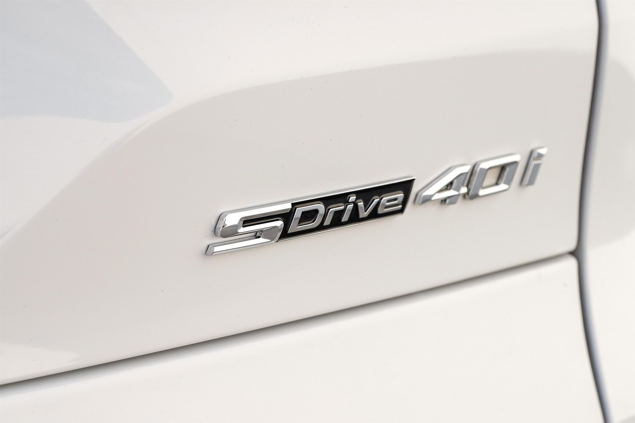 BMW X5 Vehicle Main Gallery Image 49