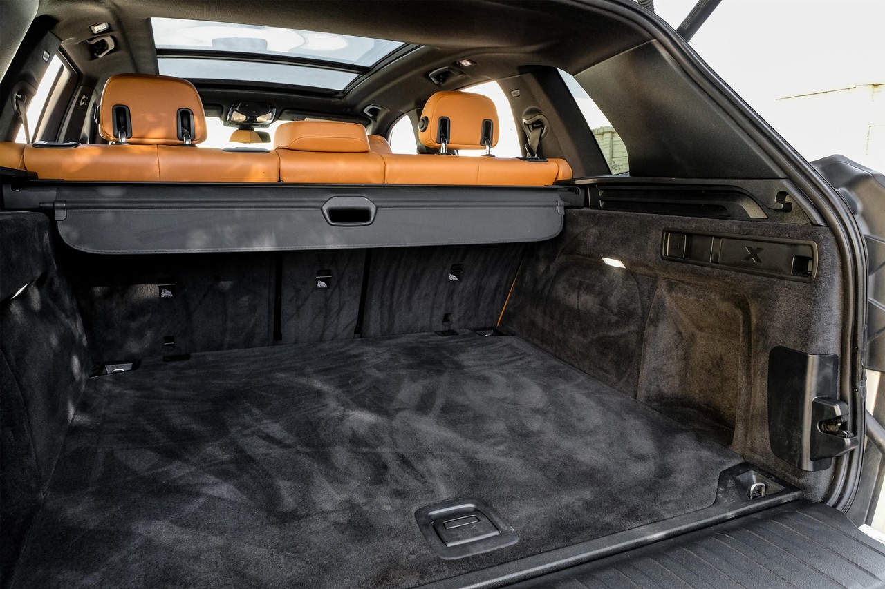 BMW X5 Vehicle Main Gallery Image 52