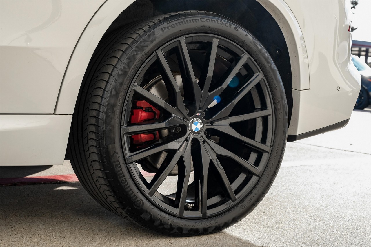 BMW X5 Vehicle Main Gallery Image 57