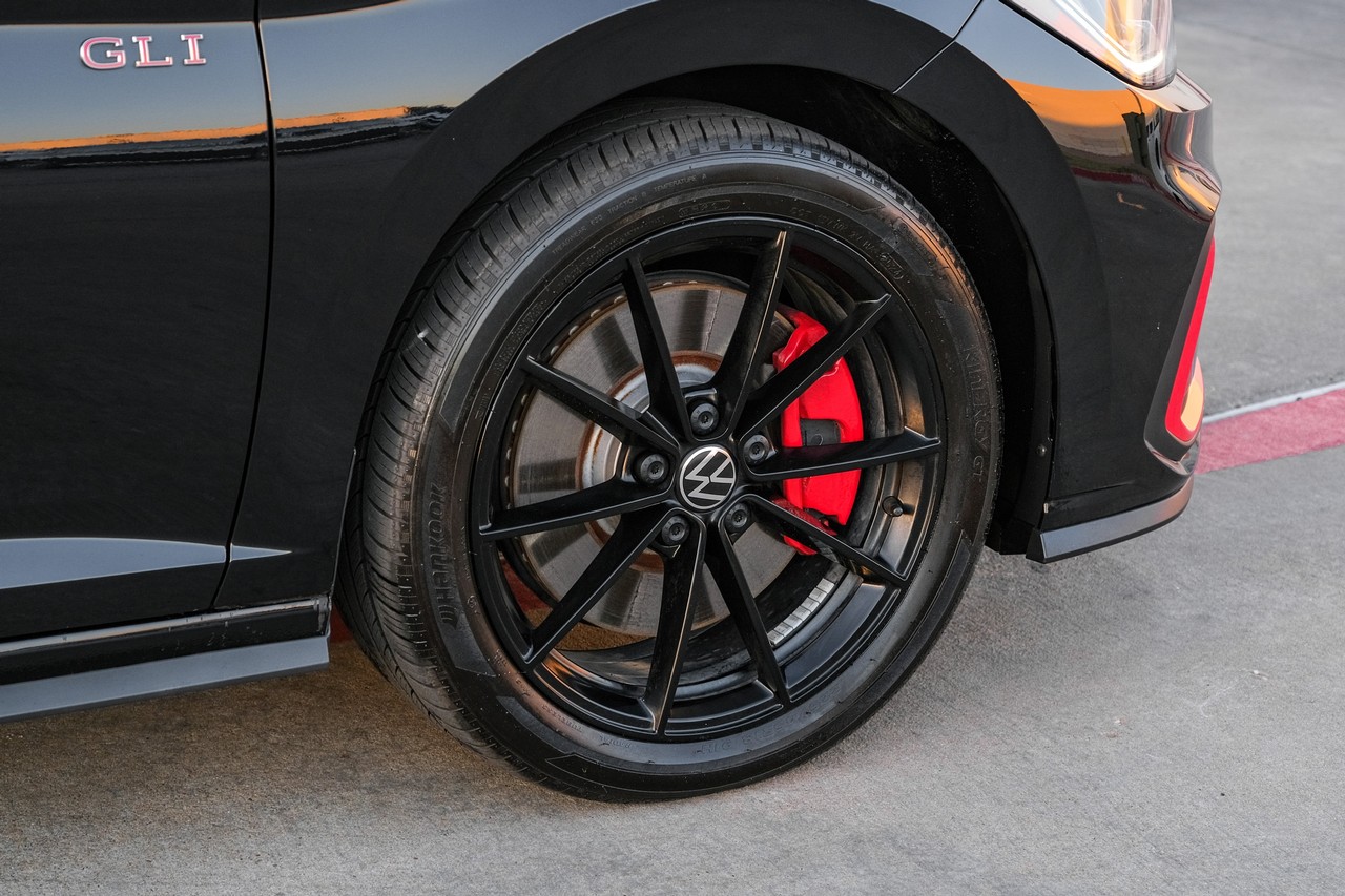 Volkswagen Jetta GLI Vehicle Main Gallery Image 48