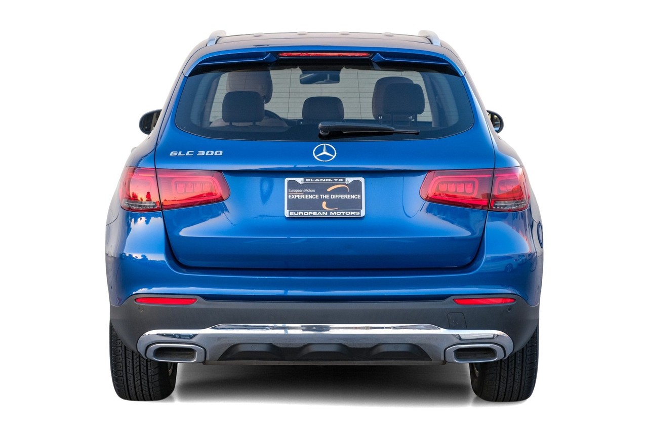 Mercedes-Benz GLC 300 Vehicle Main Gallery Image 10