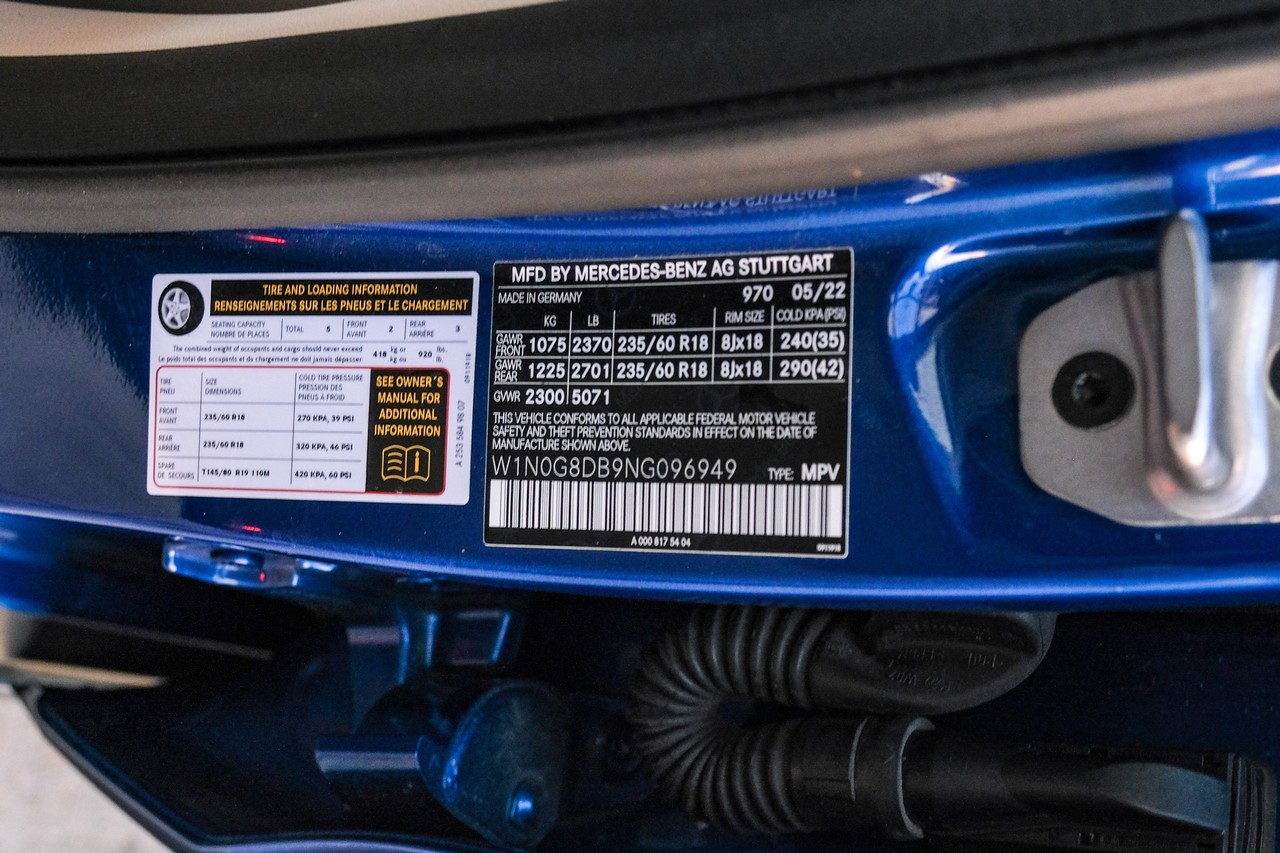 Mercedes-Benz GLC 300 Vehicle Main Gallery Image 53