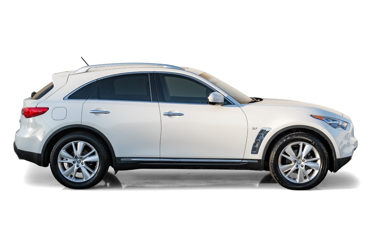 INFINITI QX70 Vehicle Main Gallery Image 08