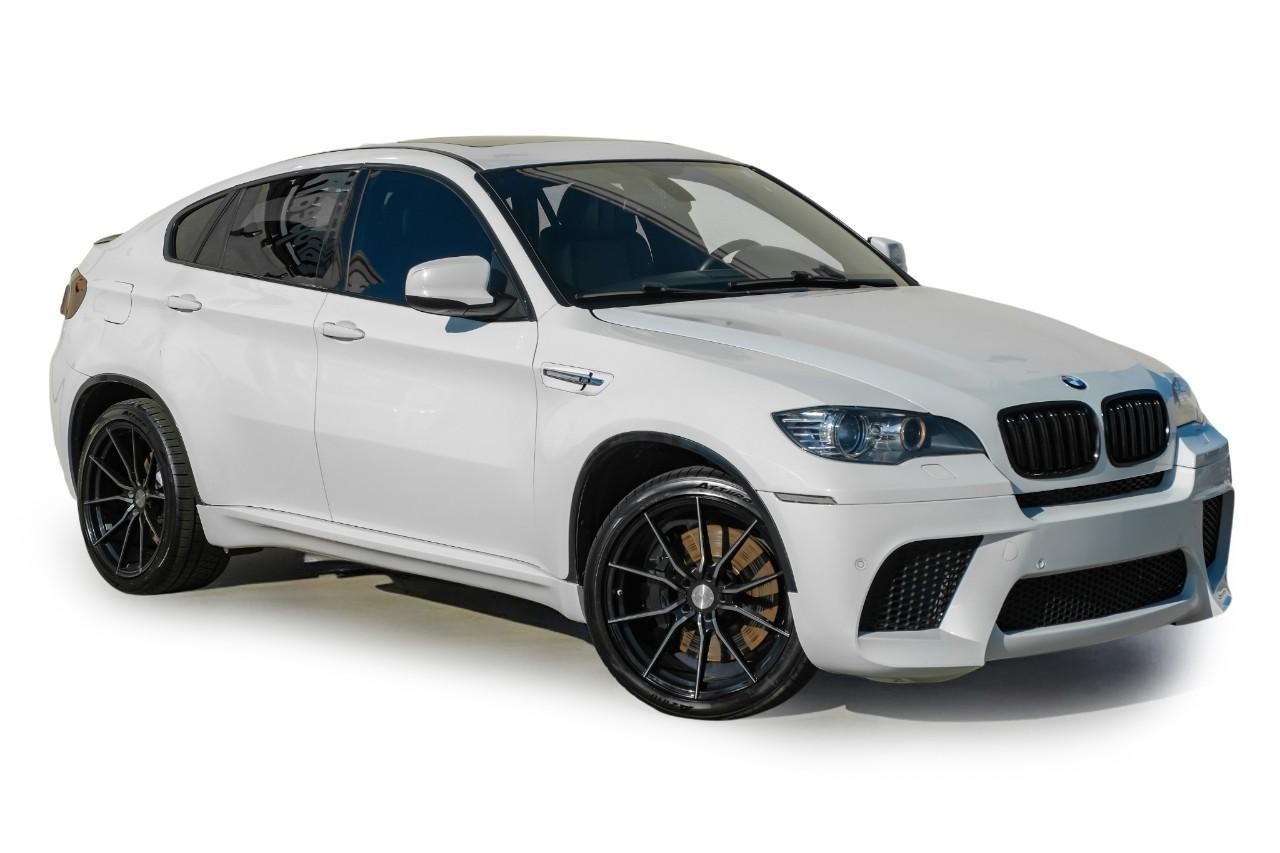 BMW X6 M Vehicle Main Gallery Image 07