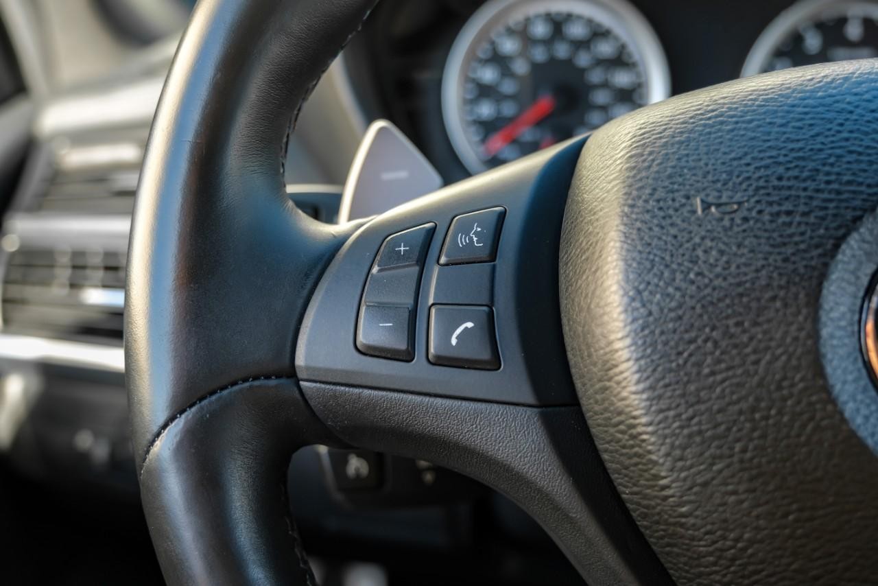 BMW X6 M Vehicle Main Gallery Image 17