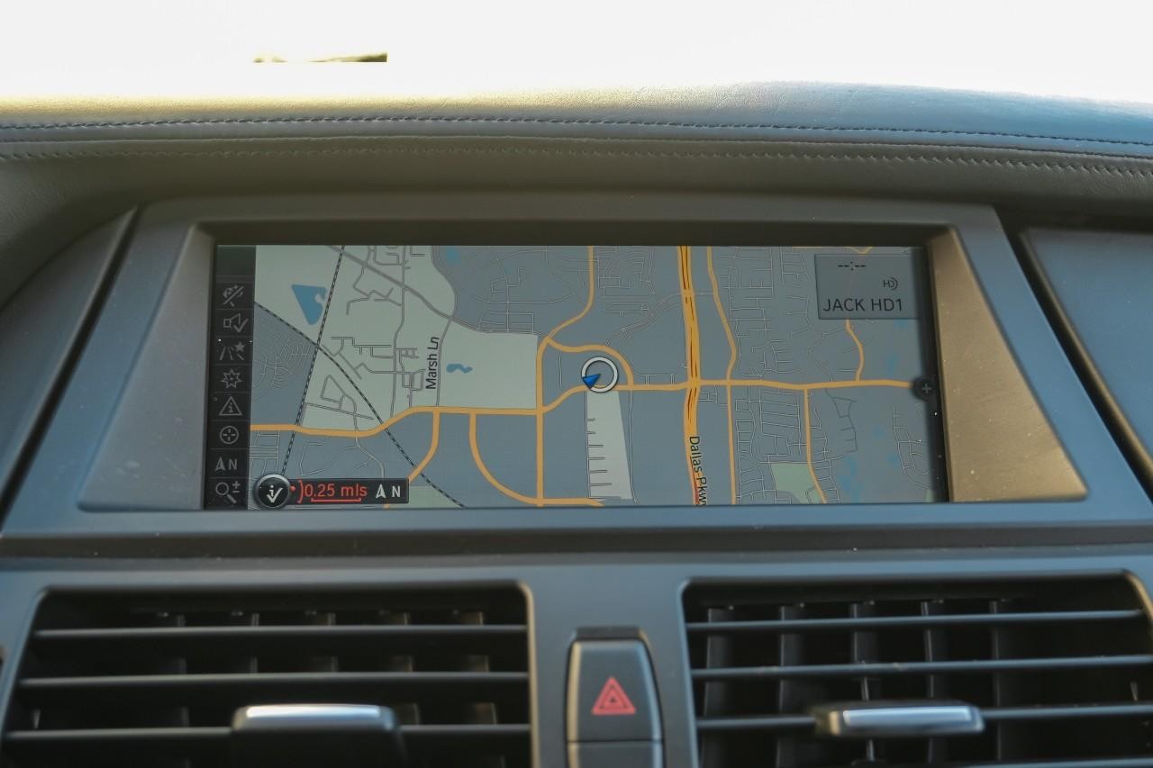 BMW X6 M Vehicle Main Gallery Image 22