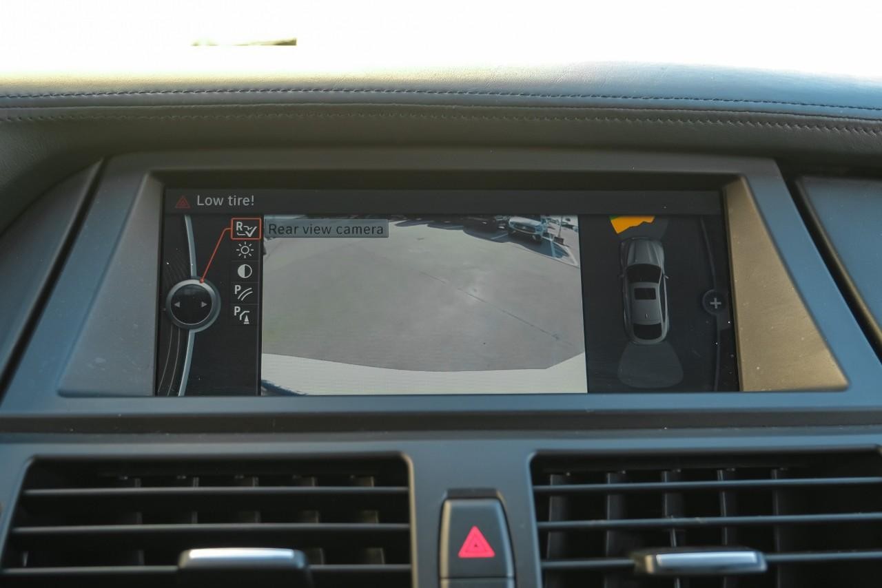 BMW X6 M Vehicle Main Gallery Image 23