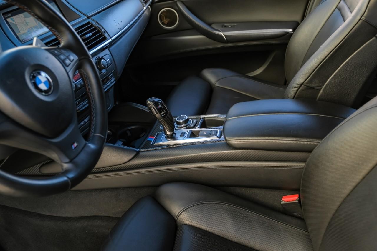 BMW X6 M Vehicle Main Gallery Image 25