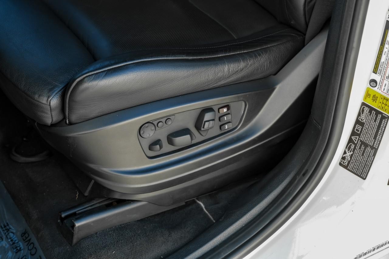 BMW X6 M Vehicle Main Gallery Image 32