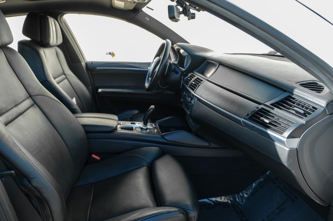 BMW X6 M Vehicle Main Gallery Image 33