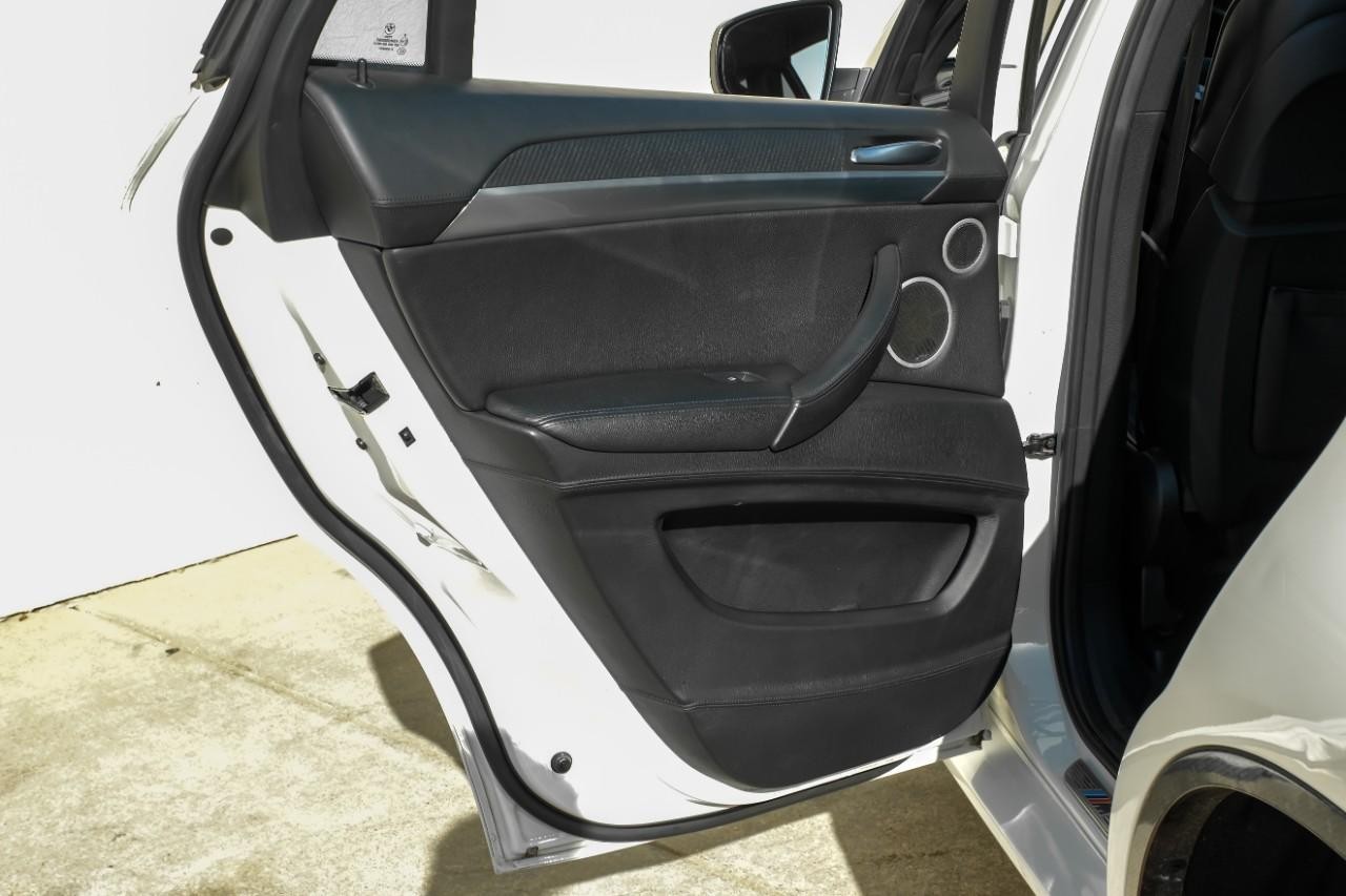 BMW X6 M Vehicle Main Gallery Image 42