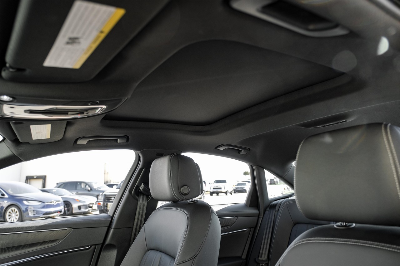 Audi A6 Vehicle Main Gallery Image 05