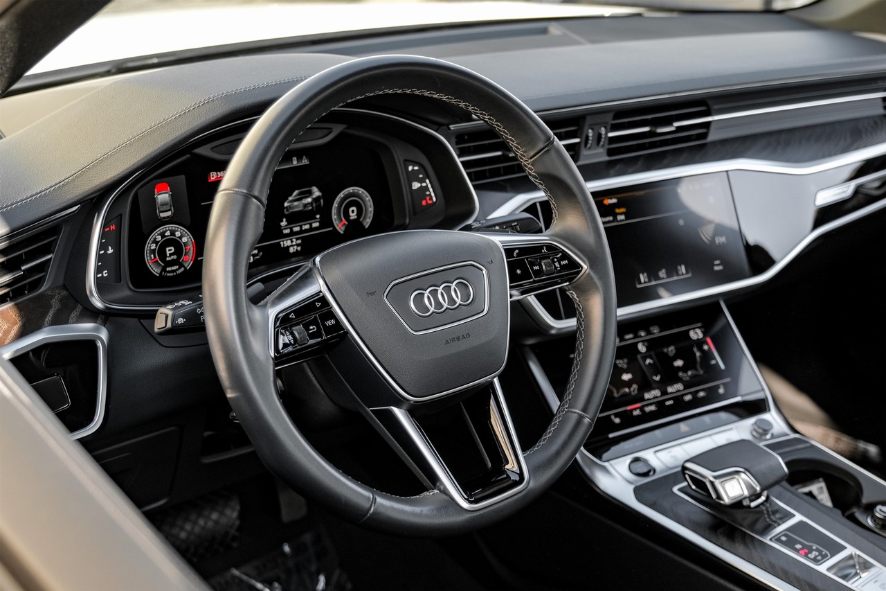 Audi A6 Vehicle Main Gallery Image 16
