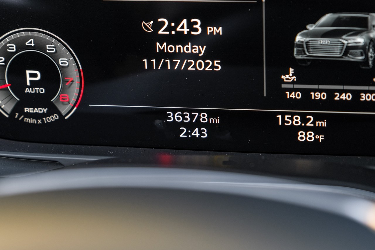 Audi A6 Vehicle Main Gallery Image 20