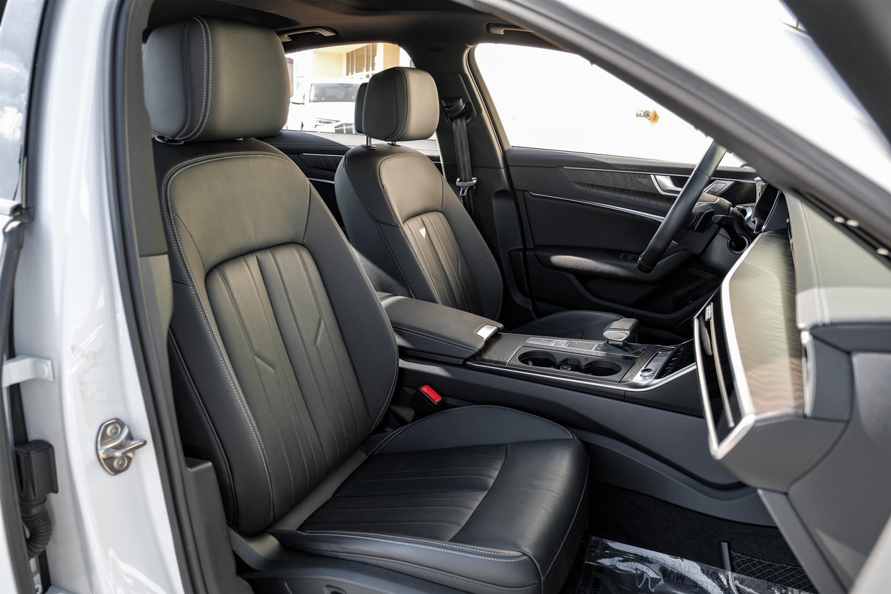 Audi A6 Vehicle Main Gallery Image 34