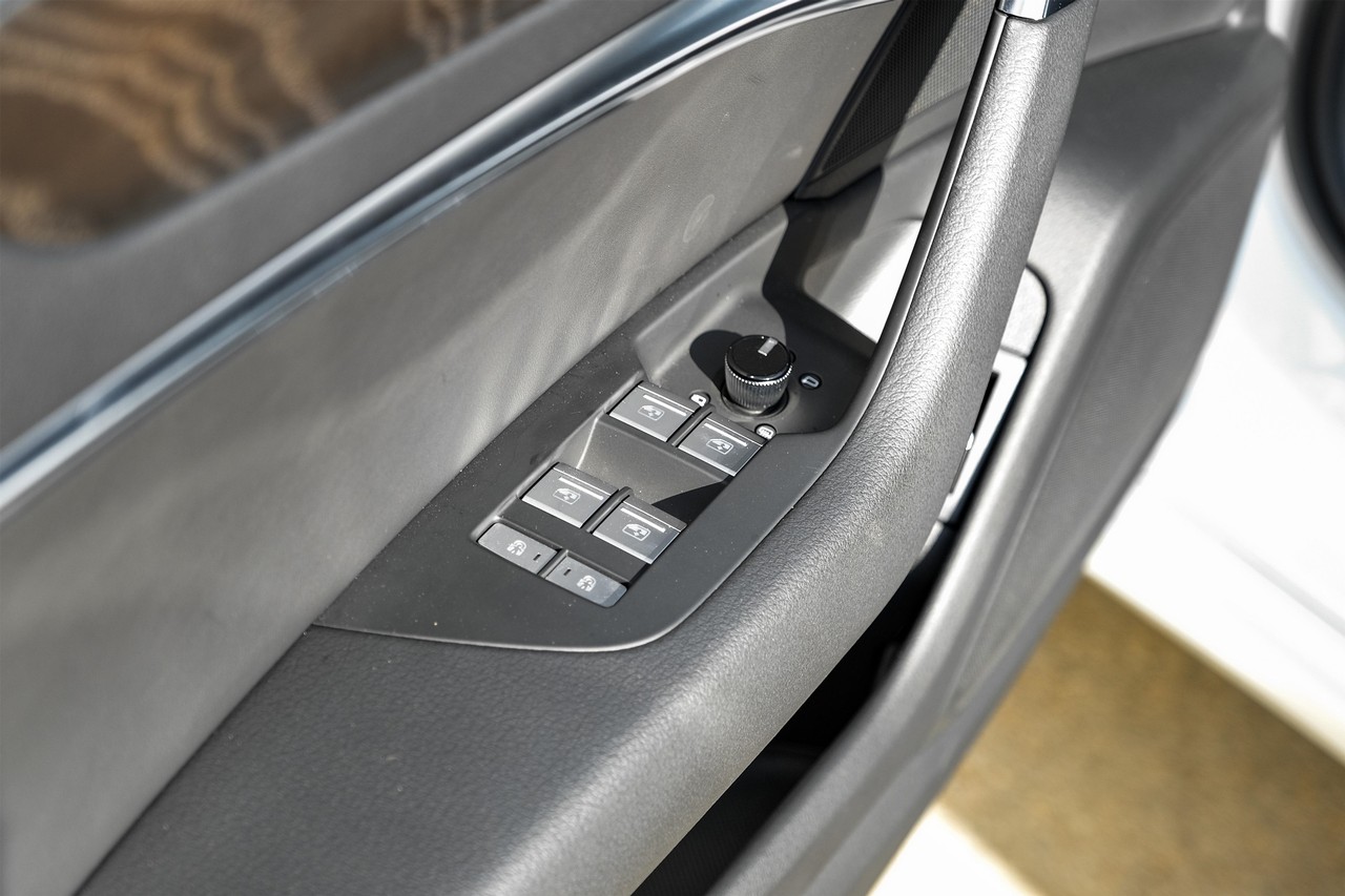 Audi A6 Vehicle Main Gallery Image 42