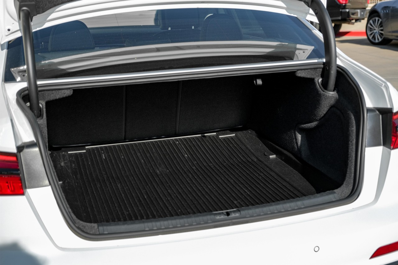 Audi A6 Vehicle Main Gallery Image 49